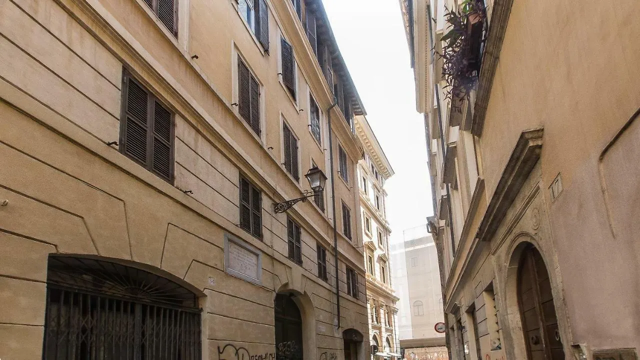 Leutari Suite Rome 0*,